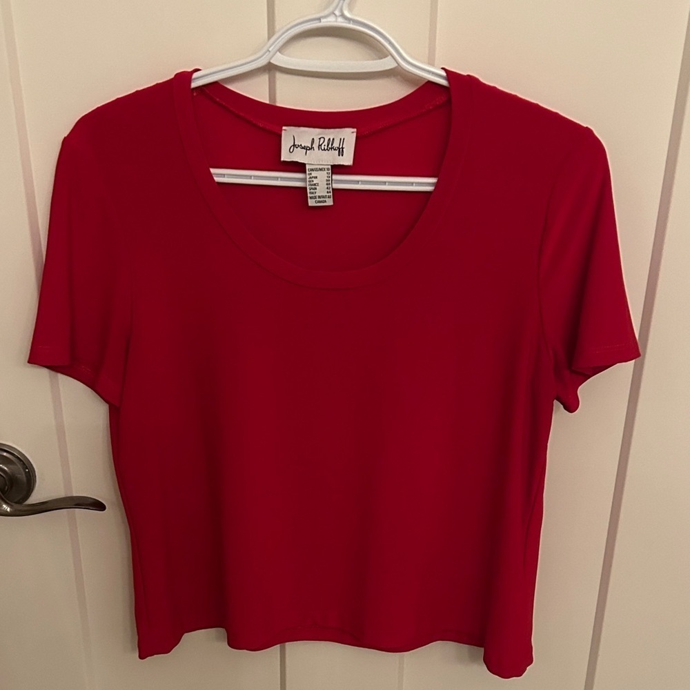 Joseph Ribkoff Red Short Sleeve Top, size 10, made in Canada